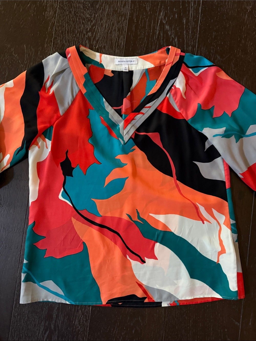 Banana Republic Multicolor Floral V-Neck Blouse